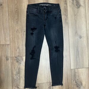 American Eagle Outfitters Women's Black Distressed Jeans size 00 short